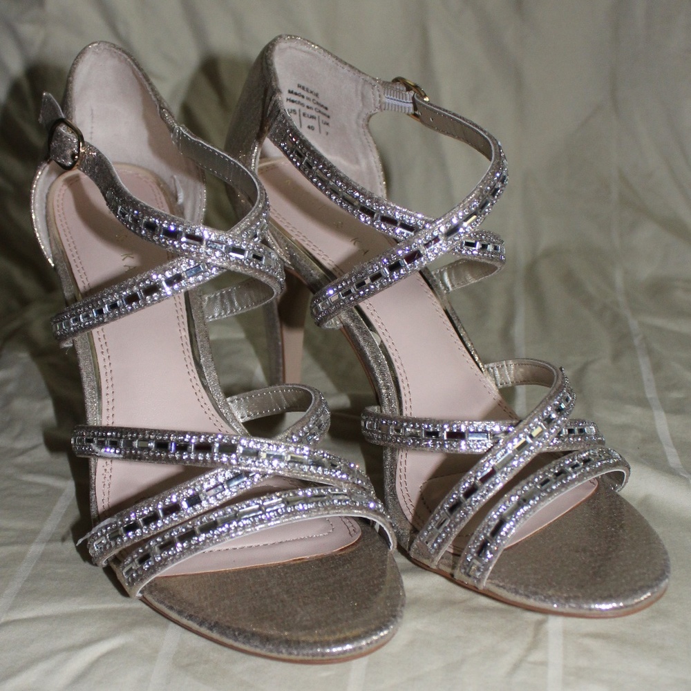 Kelly & Katie Strapped Heels NWOT Size 9